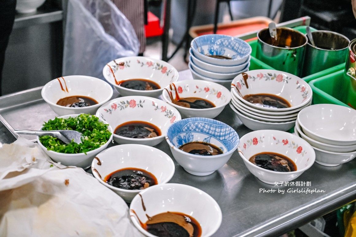 農權路炸醬麵|連在地人也激推雙醬麵配餛飩湯(菜單) @女子的休假計劃 農權路炸醬麵|連在地人也激推雙醬麵配餛飩湯(菜單) @女子的休假計劃