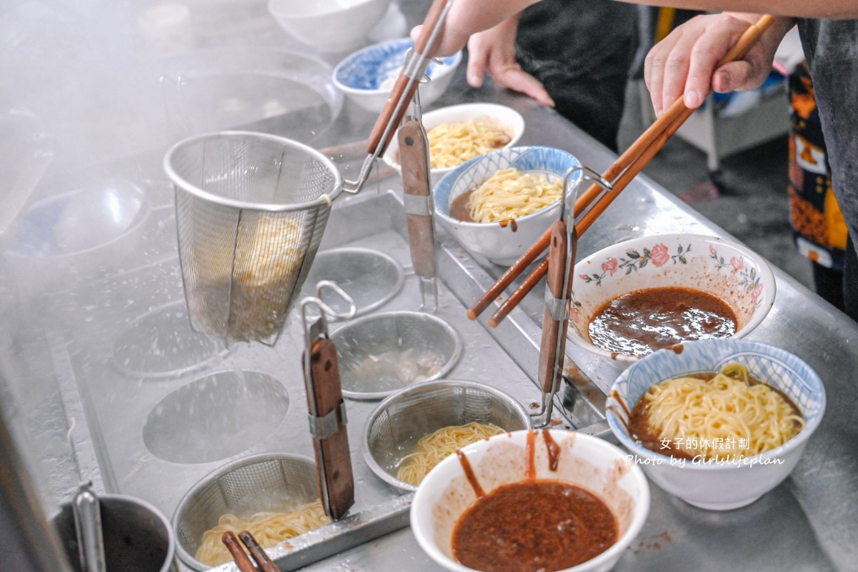 農權路炸醬麵|連在地人也激推雙醬麵配餛飩湯(菜單) @女子的休假計劃 農權路炸醬麵|連在地人也激推雙醬麵配餛飩湯(菜單) @女子的休假計劃