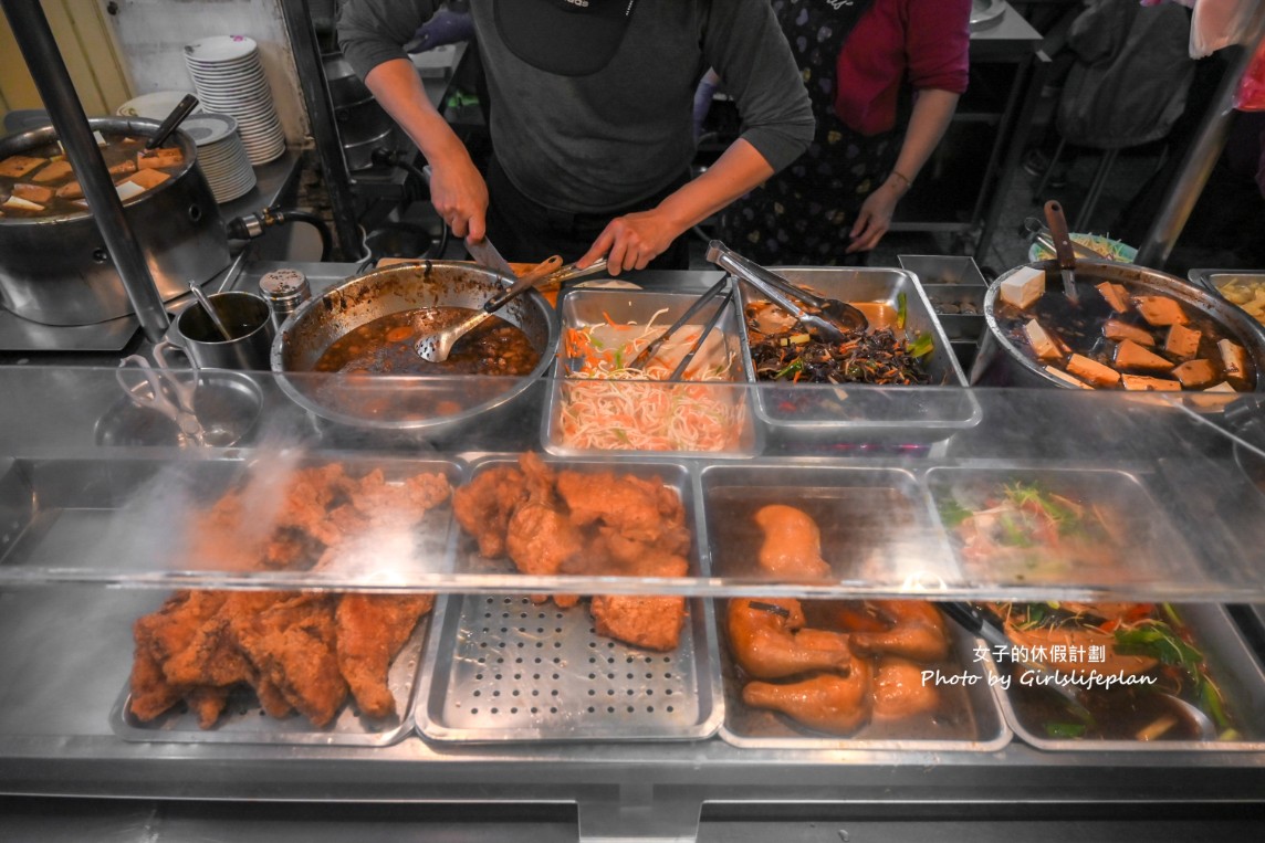 香滿園|在地近70年30元酸菜魯肉飯最受歡迎,500碗推薦(菜單) @女子的休假計劃 香滿園|在地近70年30元酸菜魯肉飯最受歡迎,500碗推薦(菜單) @女子的休假計劃