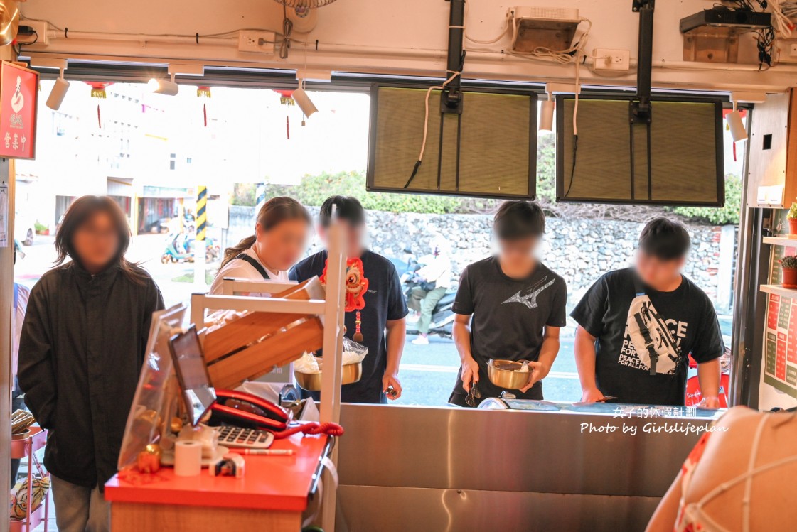 借東風麻辣本舖|入百萬資金研發湯底每天僅販售4小時 @女子的休假計劃 借東風麻辣本舖|入百萬資金研發湯底每天僅販售4小時 @女子的休假計劃