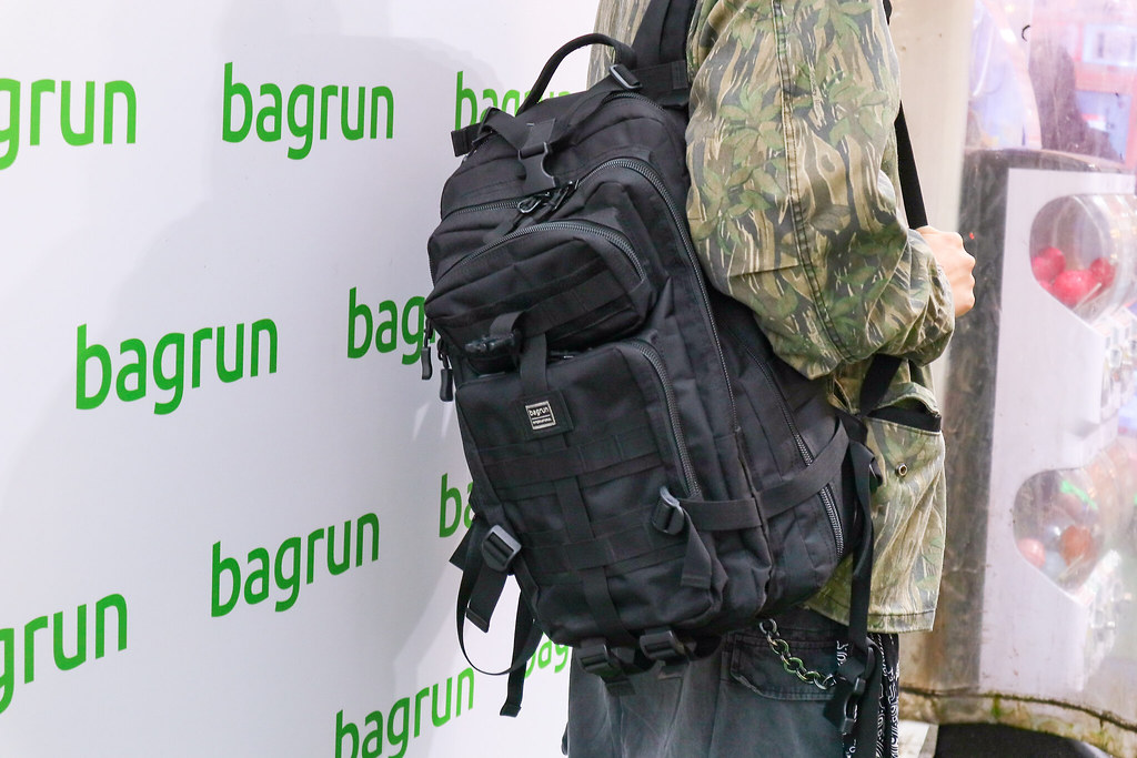 【品味生活】bagrun貝格朗機能包聯名VAR LIVE，背著背包去旅行。 @女子的休假計劃