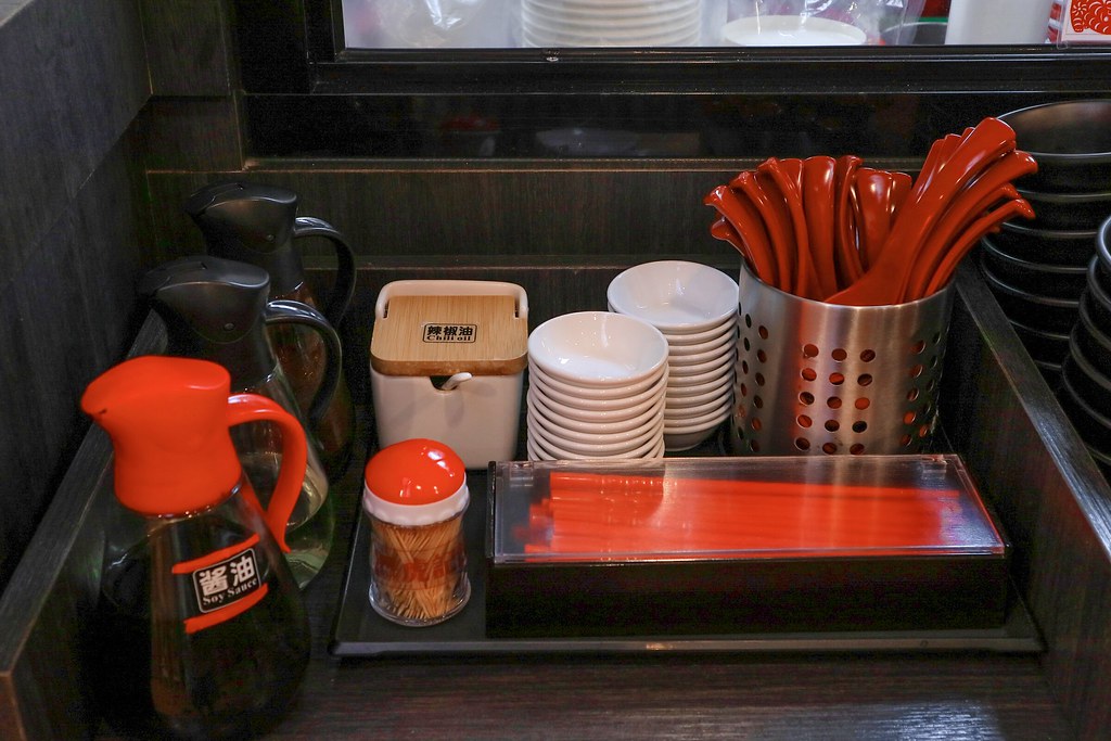 虎記餃子:外帶主餐50元起，餃子控看過來，日式脆皮一口煎餃，超Q彈蔬菜拉麵&福岡冰涼炸雞都在這/台北世貿美食 @女子的休假計劃