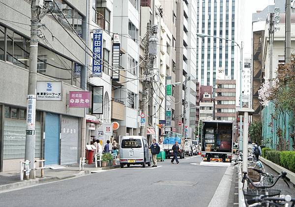 【東京美食】CELI SWEETS FACTORY 築地，黃金傳說大推薦超好吃泡芙就在築地市場附近，吃完別急著走呀！ @女子的休假計劃