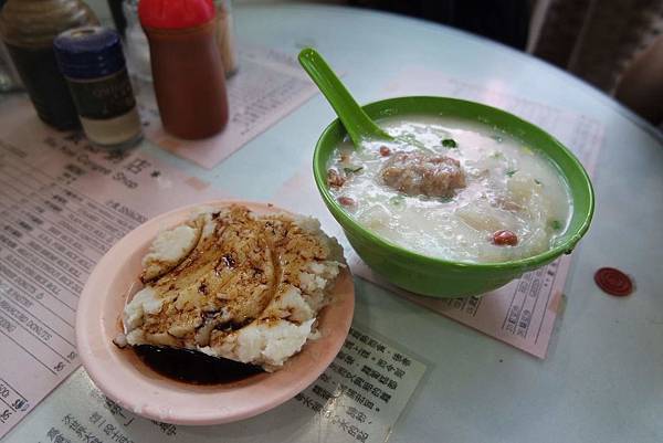 [香港上環] 威記粥店老字號粥店/平價美食/粥與蘿蔔糕必點 @女子的休假計劃