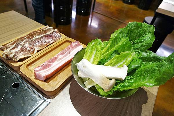 【台北．忠孝敦化站】台韓民國 韓式燒肉| 東區最夯的韓式燒肉好吃又有創意 @女子的休假計劃