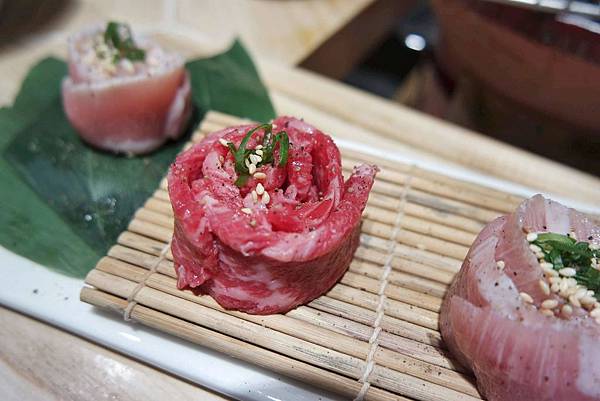 肉你好Yoloniku-燒肉串炸專門店，深夜食堂下班小酌好所在|小鮮肉服務|行天宮|中山國小站 @女子的休假計劃