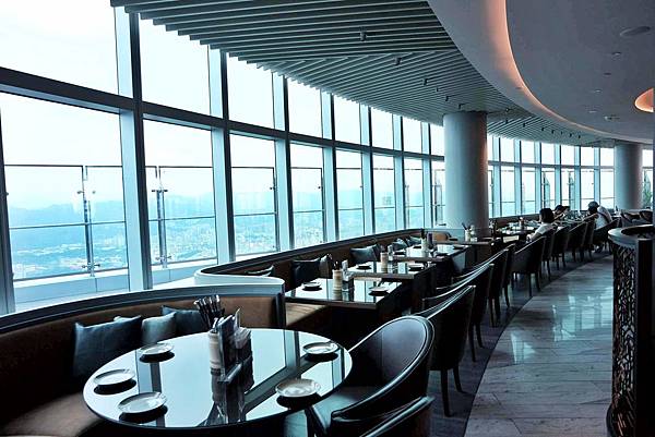 Asia 49亞洲料理及酒廊：新北第一間高景觀餐廳及最高酒吧，享受雙北天際線美景，商業午餐299起！ @女子的休假計劃