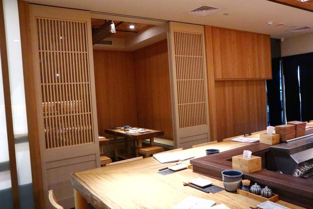 台北鳥喜：不用飛出國就能摘星美食，連續10年榮獲米其林一星東京”とり喜”台北米其林餐盤推薦！台北信義美食/商業午餐  @女子的休假計劃