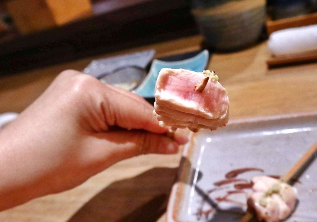 台北鳥喜：不用飛出國就能摘星美食，連續10年榮獲米其林一星東京”とり喜”台北米其林餐盤推薦！台北信義美食/商業午餐  @女子的休假計劃