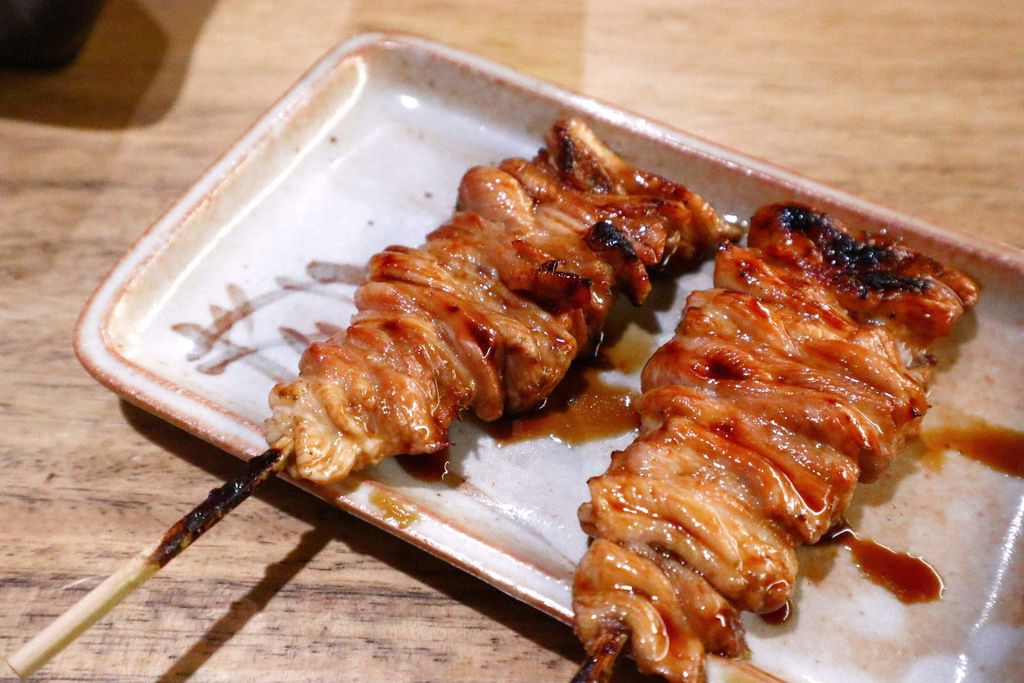 台北鳥喜：不用飛出國就能摘星美食，連續10年榮獲米其林一星東京”とり喜”台北米其林餐盤推薦！台北信義美食/商業午餐  @女子的休假計劃