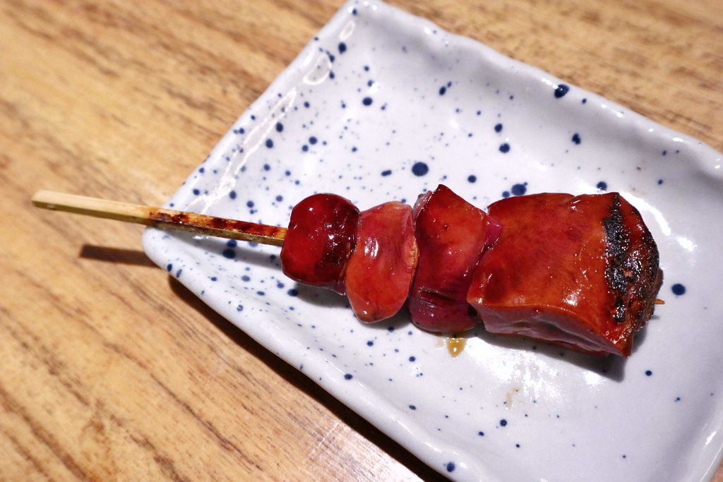台北鳥喜：不用飛出國就能摘星美食，連續10年榮獲米其林一星東京”とり喜”台北米其林餐盤推薦！台北信義美食/商業午餐  @女子的休假計劃