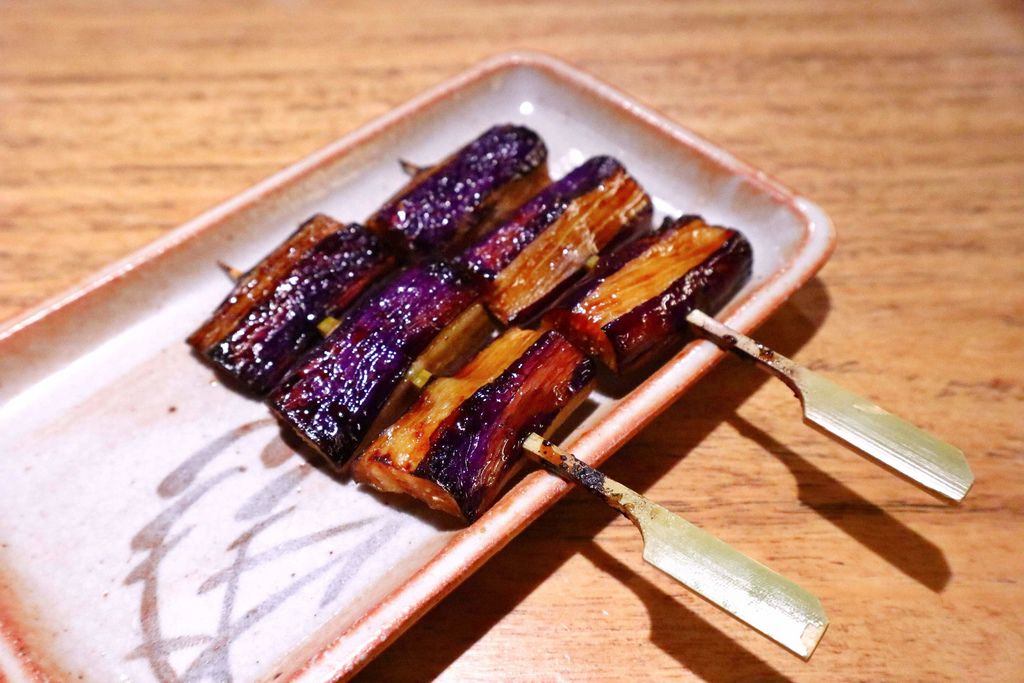 台北鳥喜：不用飛出國就能摘星美食，連續10年榮獲米其林一星東京”とり喜”台北米其林餐盤推薦！台北信義美食/商業午餐  @女子的休假計劃