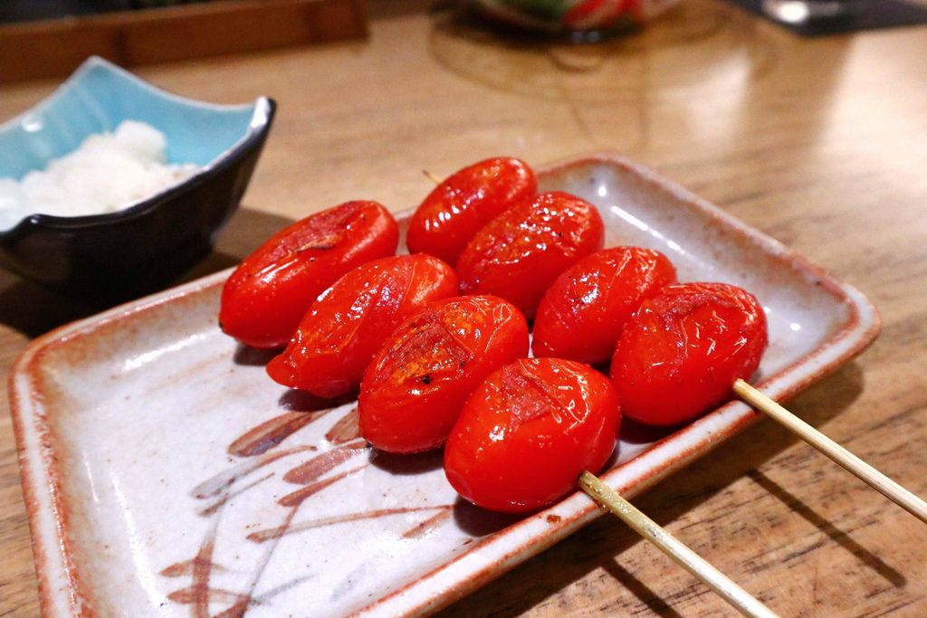 台北鳥喜：不用飛出國就能摘星美食，連續10年榮獲米其林一星東京”とり喜”台北米其林餐盤推薦！台北信義美食/商業午餐  @女子的休假計劃
