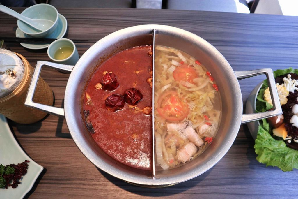 台北中山火鍋 | 青花驕麻辣火鍋，九葉青花椒麻、香、辣風味 /王品 @女子的休假計劃