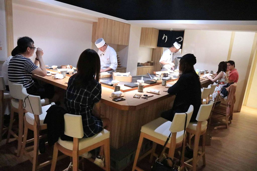 鮨處律(鮨処律)職人手作日式無菜單料理，大海旬味之旅/台北大安美食 @女子的休假計劃