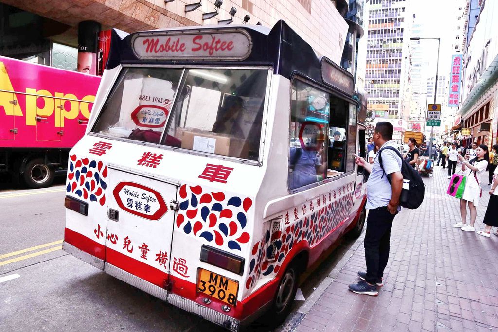 【香港美食】富豪雪糕Mister Softee，穿梭在城市中伴隨香港人記憶的老味道 |香港必吃 |香港隱藏美食 |香港甜點 @女子的休假計劃