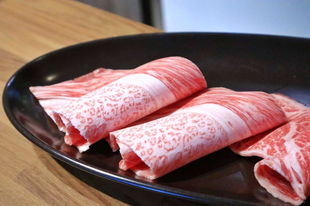 【台北大安】鮨一的鍋、鮨一の鍋，享受來自日本黑毛和牛精緻無菜單料理火鍋涮涮鍋、重量級痛風海鮮盤 |台北火鍋 |東區火鍋店 @女子的休假計劃