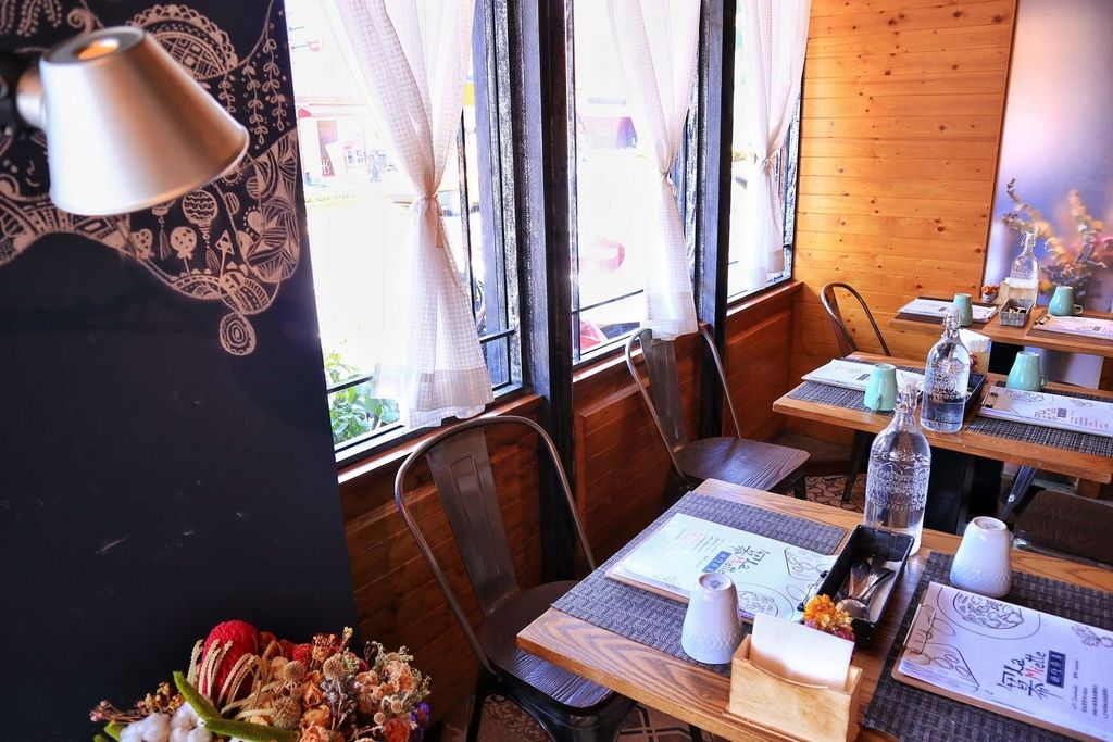 冪La Miette Cafe&Bistro歐陸廚房 |新竹IG打卡熱門餐廳，冪咖啡 |西班牙料理 |新竹美食外帶 @女子的休假計劃