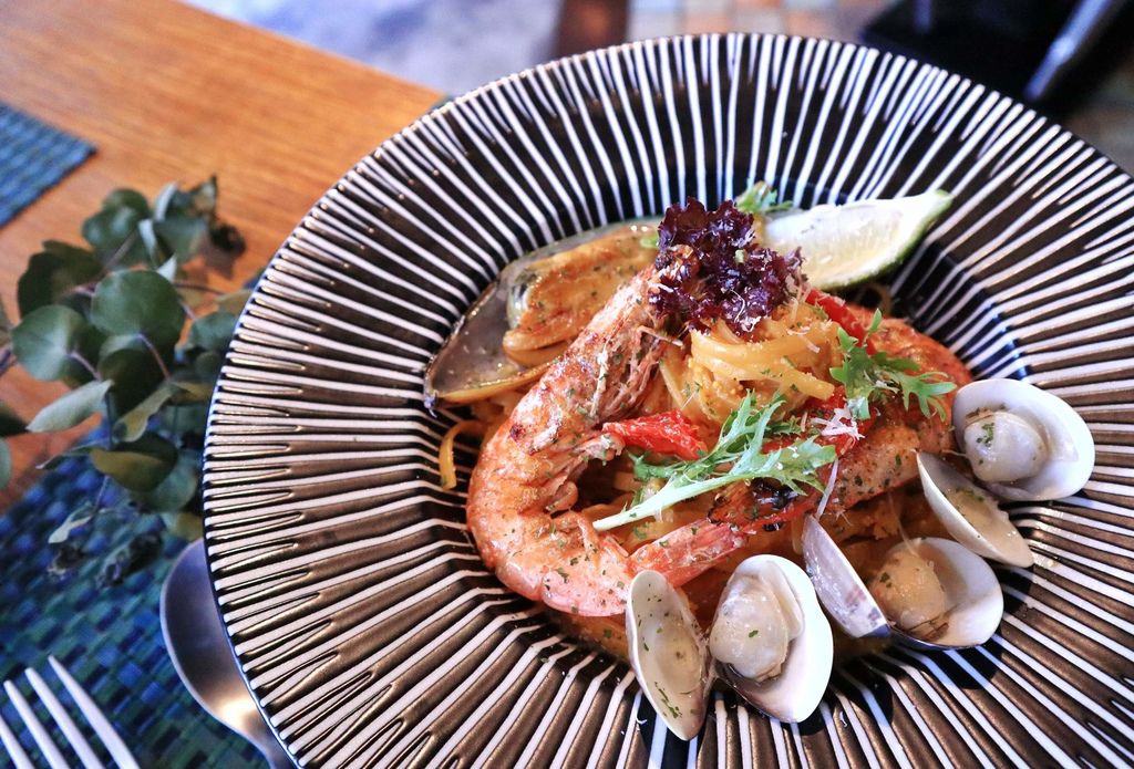 冪La Miette Cafe&Bistro歐陸廚房 |新竹IG打卡熱門餐廳，冪咖啡 |西班牙料理 |新竹美食外帶 @女子的休假計劃