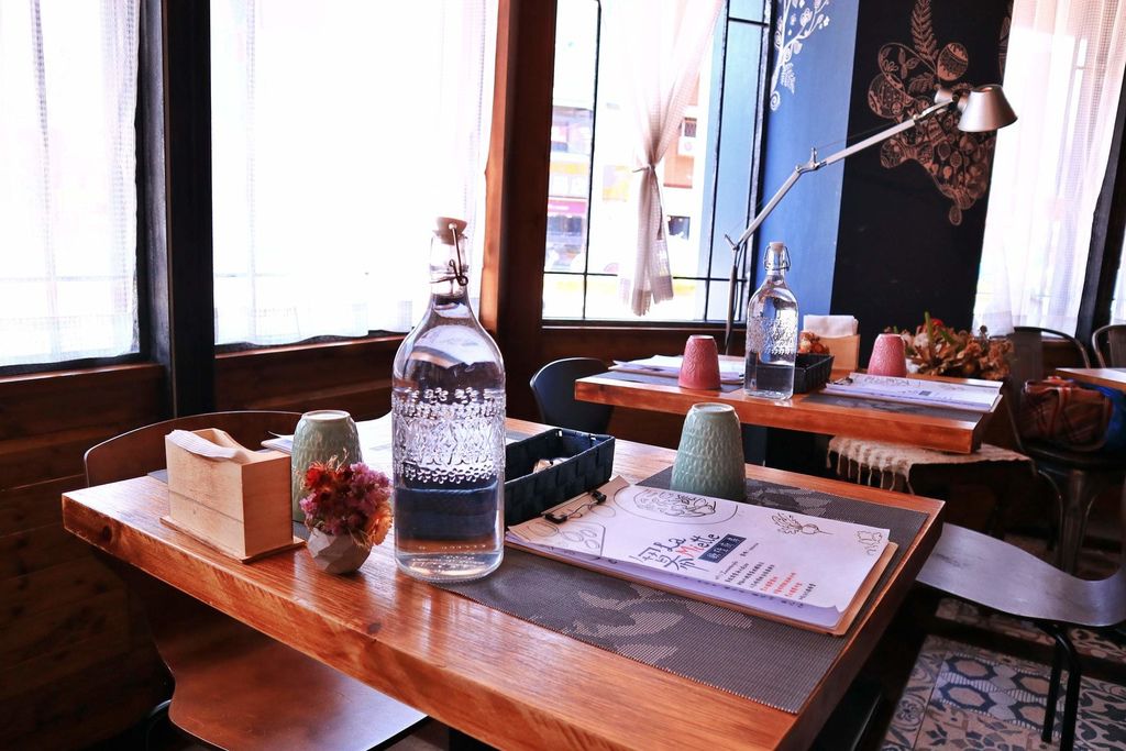 冪La Miette Cafe&Bistro歐陸廚房 |新竹IG打卡熱門餐廳，冪咖啡 |西班牙料理 |新竹美食外帶 @女子的休假計劃