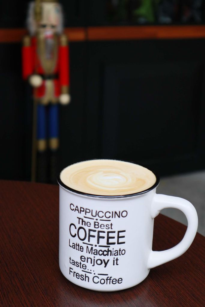 【台北信義區】ELEFUN café 艾楽咖啡：轉進巷弄中帶一杯溫暖走 /台北不限時咖啡廳 @女子的休假計劃