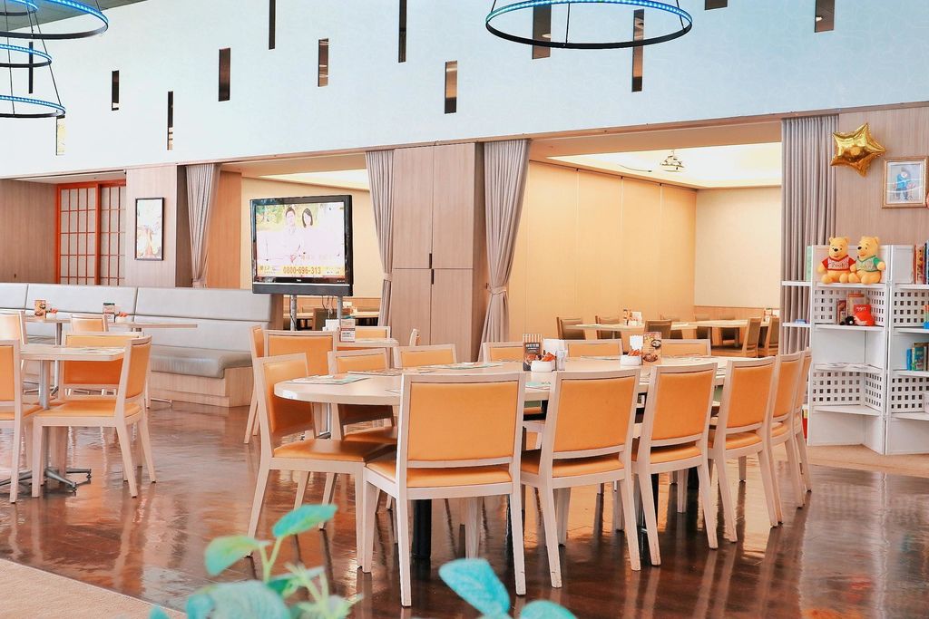 【台北南港】樂雅樂家庭餐廳Royal Host：搶先體驗2019秋季限定日式御膳、和風下午茶。 @女子的休假計劃