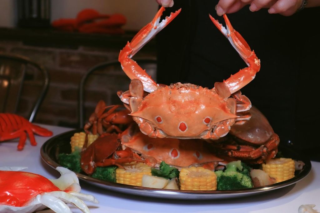 【台中西區】妃黛美式海鮮餐廳Fidèle，蝦兵蟹將重武裝上桌！ /台中不限時聚餐 @女子的休假計劃
