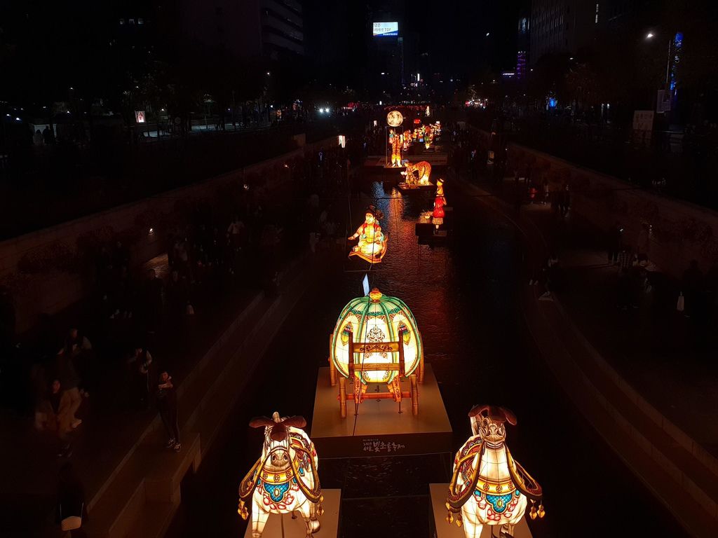 【韓國首爾景點】2019首爾燈節(2019 서울 빛초롱축제) 清溪川2019首爾燈會，綺麗的首爾之夜。 @女子的休假計劃