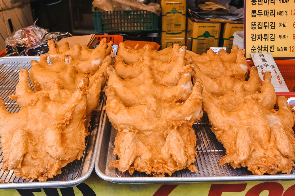 【韓國釜山美食】百年鐵鍋炸雞백년가마솥통닭：釜田市場傳統炸雞在地人推薦，皮薄脆又嫩口！ @女子的休假計劃