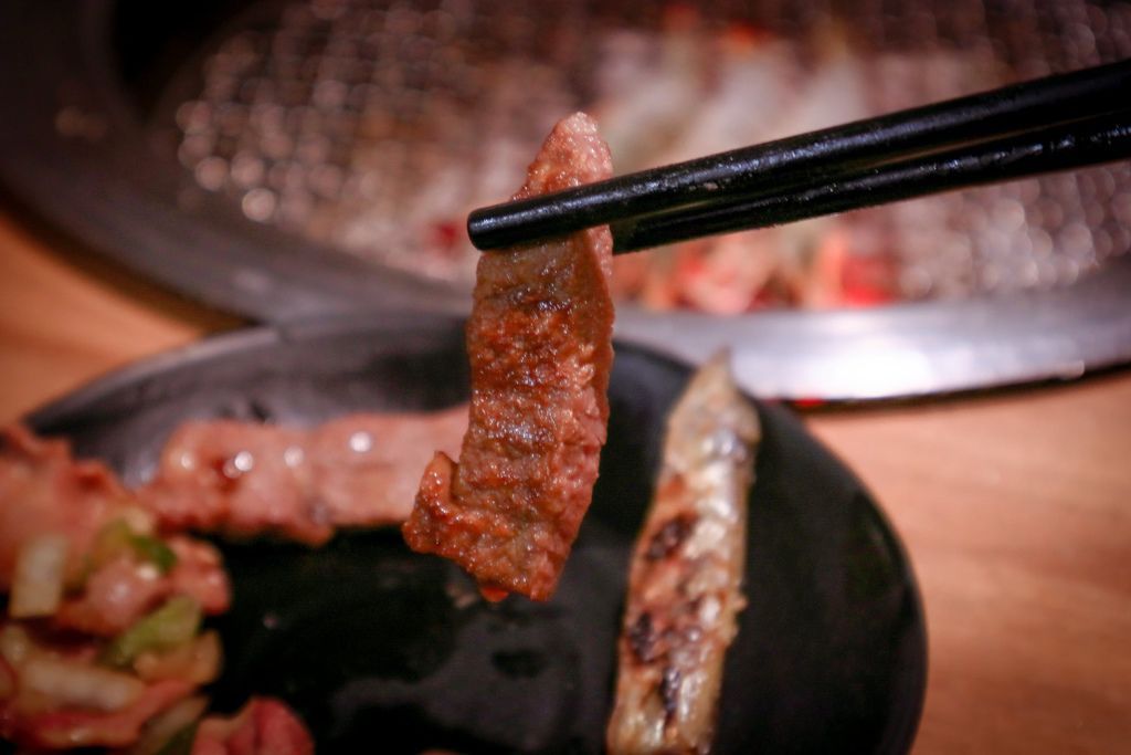 【新北燒烤吃到飽】燒惑日式炭火燒肉：頂極肉品澎派海鮮吃到飽！/板橋新埔站 @女子的休假計劃