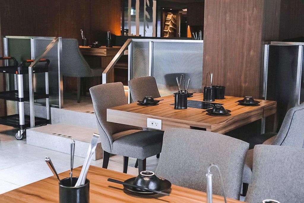 【台北火鍋推薦】鍋&#038;Bar精緻鍋物餐酒館敦南店：火鍋與美酒交織高CP值時髦空間 /忠孝復興 @女子的休假計劃