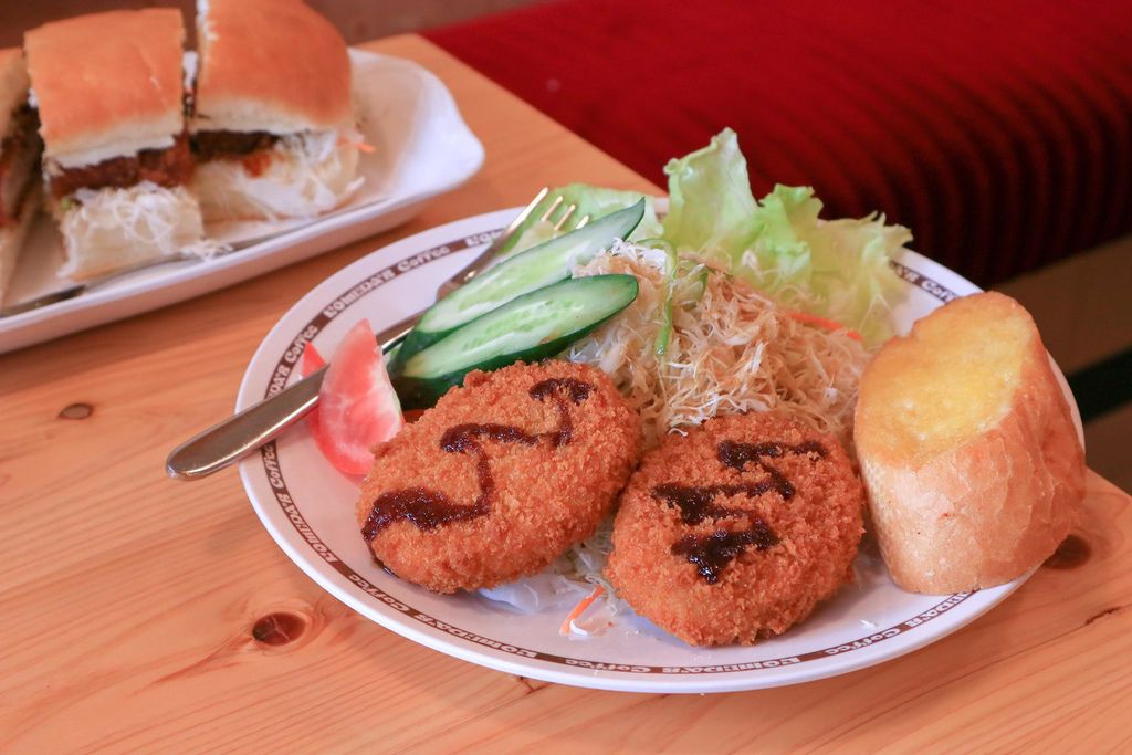 【台北美食】客美多咖啡，來自日本點飲料免費送早餐/超值商業午餐(外帶) @女子的休假計劃