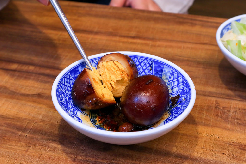 小王煮瓜｜台北米其林推薦必吃黑金滷肉飯、清湯瓜仔肉(外帶) @女子的休假計劃