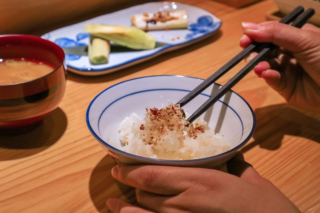 【台北無菜單料理】漁當家：釣客現流時令海鮮，台灣寶島的美味料理。 /石牌捷運站 @女子的休假計劃