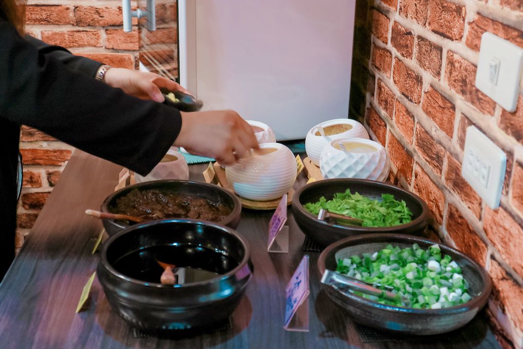 【竹北火鍋吃到飽】鮮稻精緻鍋物：肉食控、海鮮控全都照過來，今天一次讓你吃個夠。 @女子的休假計劃