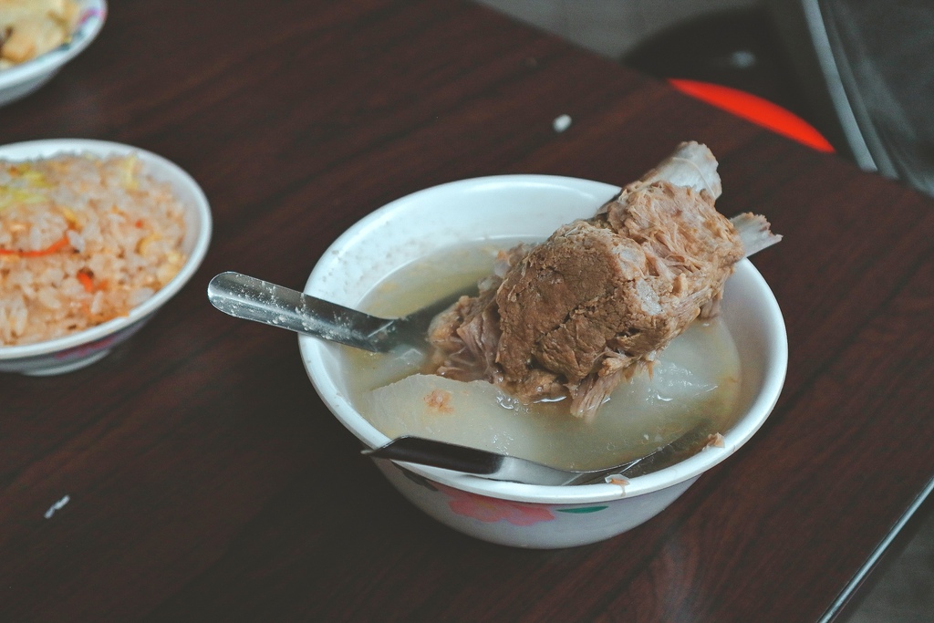 【台北萬華】原汁排骨湯和平本舖：來萬華必吃這一味(外帶) @女子的休假計劃