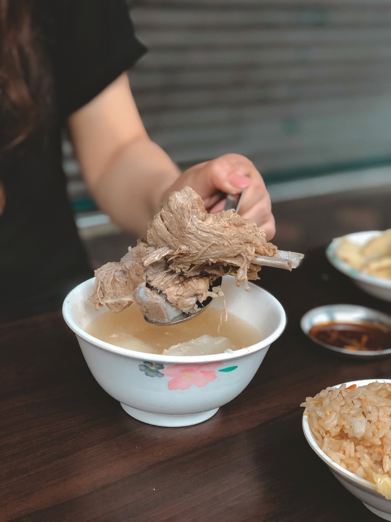 【台北萬華】原汁排骨湯和平本舖：來萬華必吃這一味(外帶) @女子的休假計劃
