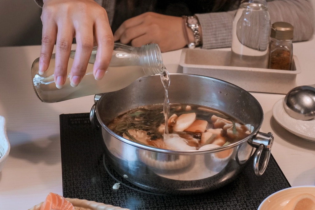 原涮樂活鍋物：回歸食物本質涮出原味，越煮越美味，連素食者也能吃的滿分火鍋。【台北火鍋】 @女子的休假計劃