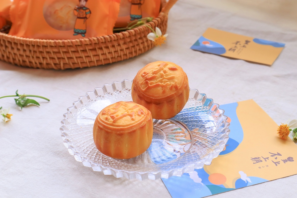 【中秋月餅推薦】皇上不上朝流心餅月餅禮盒：今晚賞月、嚐流心、賞流星！ /狸小路手作烘焙 @女子的休假計劃