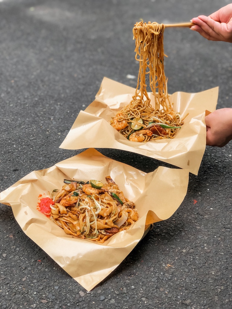 【饒河夜市美食】寶林咖啡館：偽出國道地大馬炒粿條、炒麵、炒飯。 @女子的休假計劃