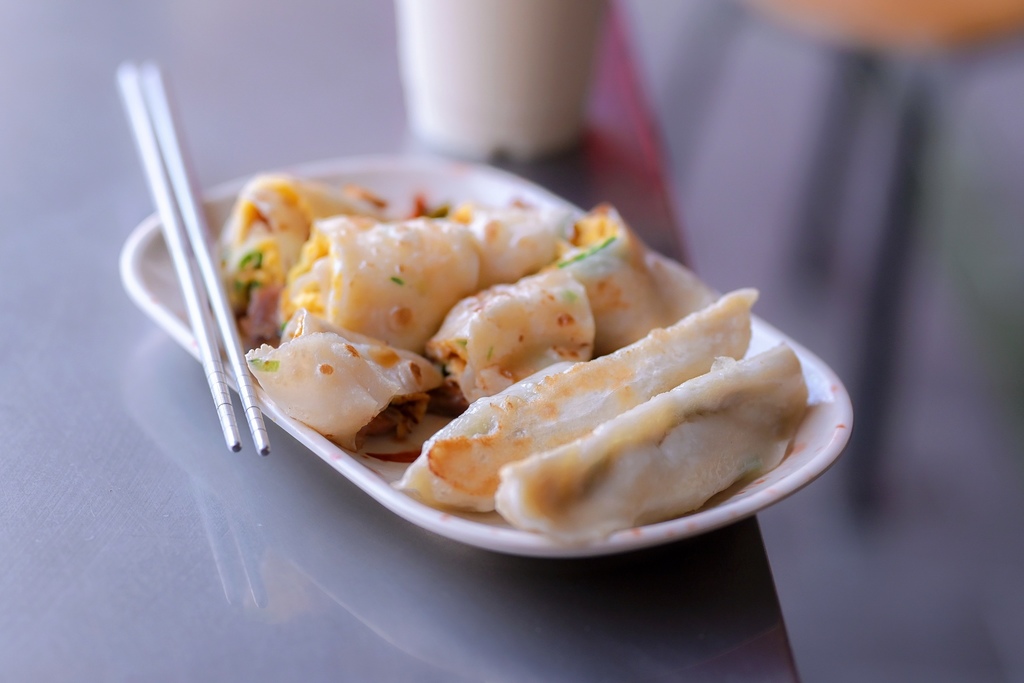 春牛豆漿大王｜超人氣早餐店，陪你到世界的盡頭吃早餐(菜單) @女子的休假計劃