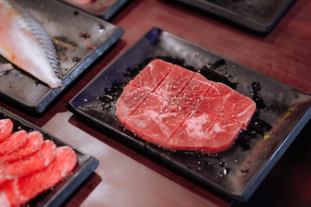 【新北吃到飽】狠生氣日式燒肉：哈根達斯、燒肉吃到飽，再免費加送薑母鴨火鍋 /永和吃到飽 @女子的休假計劃