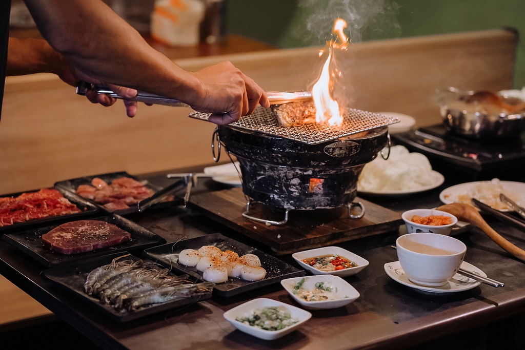 【新北吃到飽】狠生氣日式燒肉：哈根達斯、燒肉吃到飽，再免費加送薑母鴨火鍋 /永和吃到飽 @女子的休假計劃