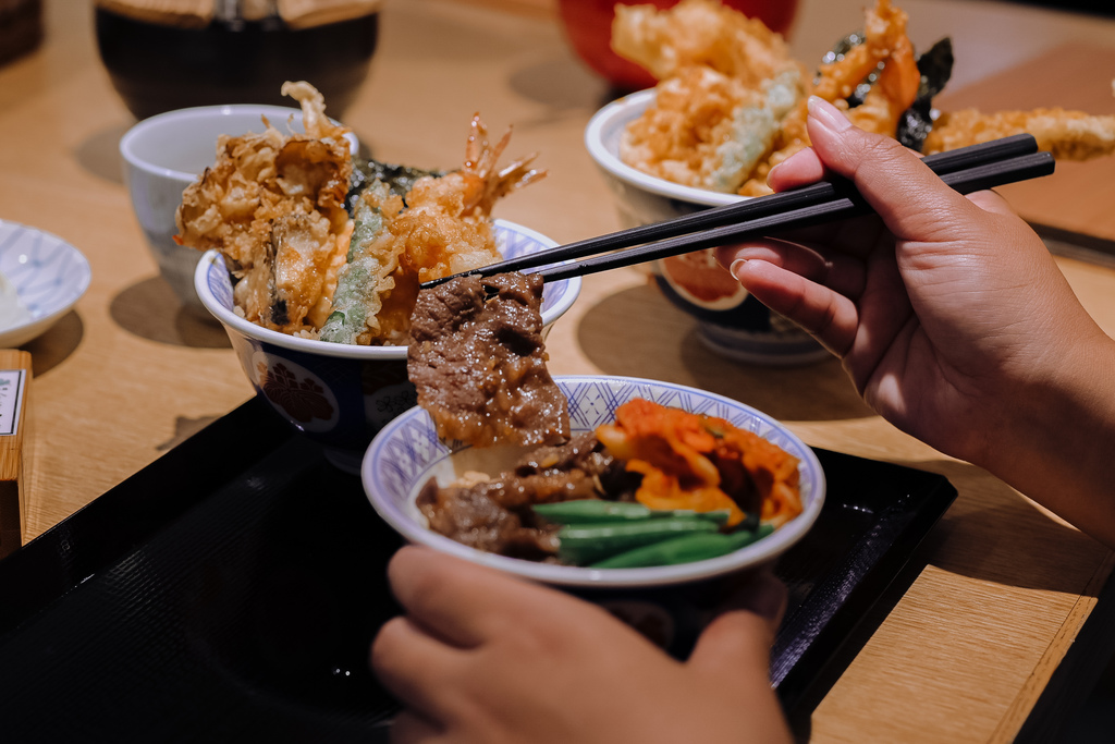 【台北天丼美食】金子半之助與老乾杯監製打造日本和牛雙饗丼，和牛VS炸物爽享受，小朋友才做選擇！ @女子的休假計劃