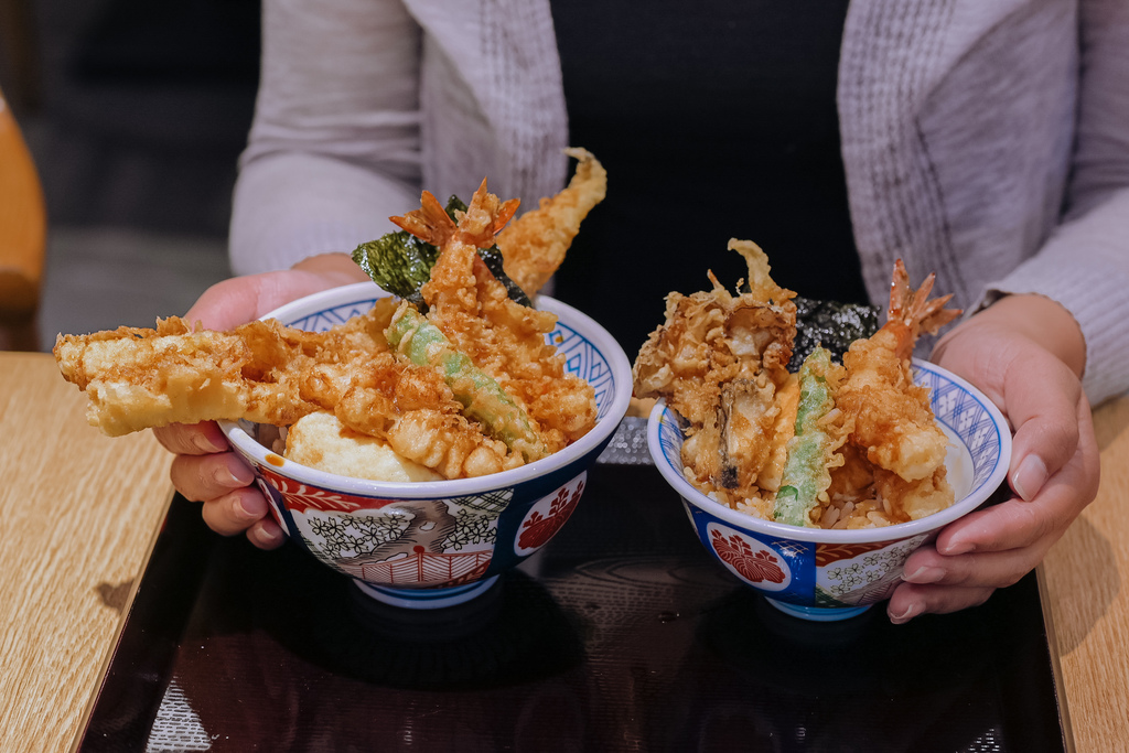 【台北天丼美食】金子半之助與老乾杯監製打造日本和牛雙饗丼，和牛VS炸物爽享受，小朋友才做選擇！ @女子的休假計劃