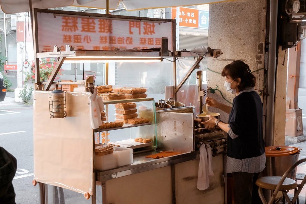 城門雞蛋糕：充滿濃濃古早味回憶，必吃綜合隱藏版/台中銅板美食外帶 @女子的休假計劃