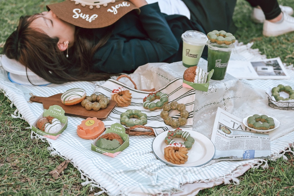 抹茶控暴動！Mister DonutＸ辻利茶舗：抹茶季限定甜甜圈，從輕抹到重抹層層感受一次到位！ @女子的休假計劃